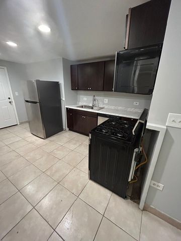 2300 S Ridgeway Avenue 1S, Chicago, IL 60623