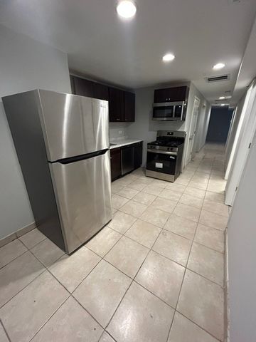 2300 S Ridgeway Avenue 1S, Chicago, IL 60623