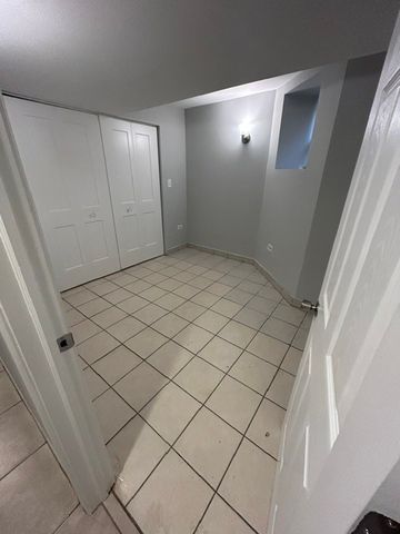 2300 S Ridgeway Avenue 1S, Chicago, IL 60623