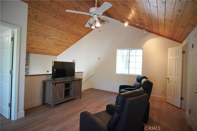 319 Dorn Drive, Crestline, CA 92325