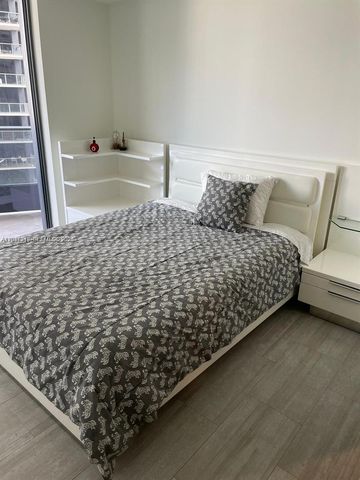 1000 Brickell Plaza 2809, Miami, FL 33131