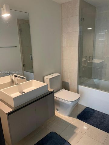 1000 Brickell Plaza 2809, Miami, FL 33131