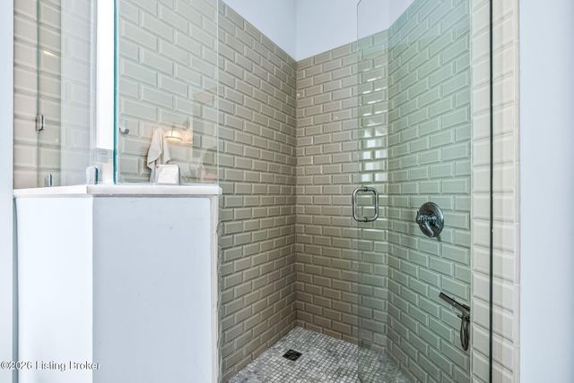 9514 Horsemint Ln, Prospect, KY 40059