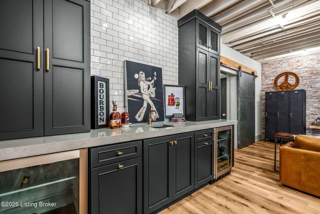 9514 Horsemint Ln, Prospect, KY 40059