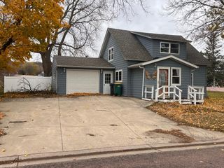 102 Harrison Street S, Lake Benton, MN 56149