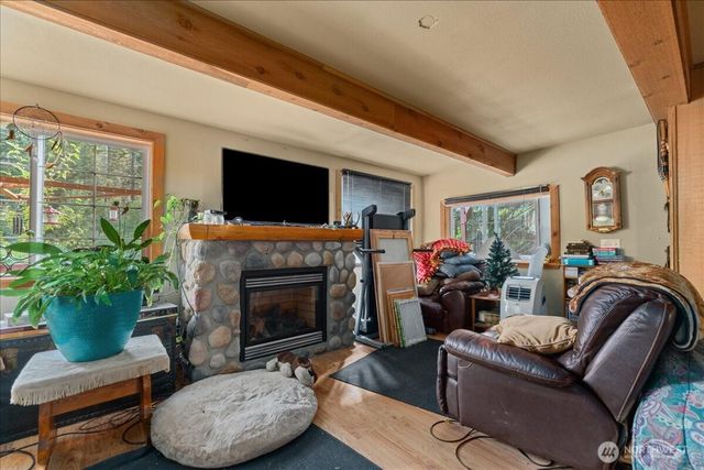 19095 Gill Creek Road, Leavenworth, WA 98826