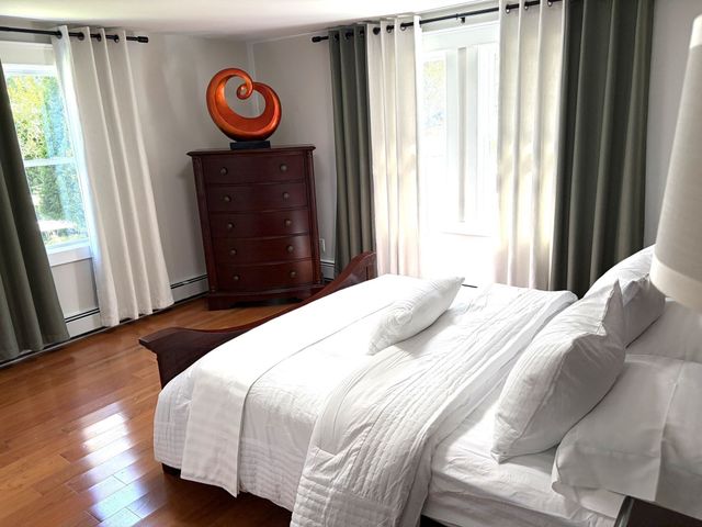 52 Montvale Ave A, Woburn, MA 01801