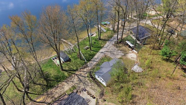 2529 Miner Lake Drive, Allegan, MI 49010