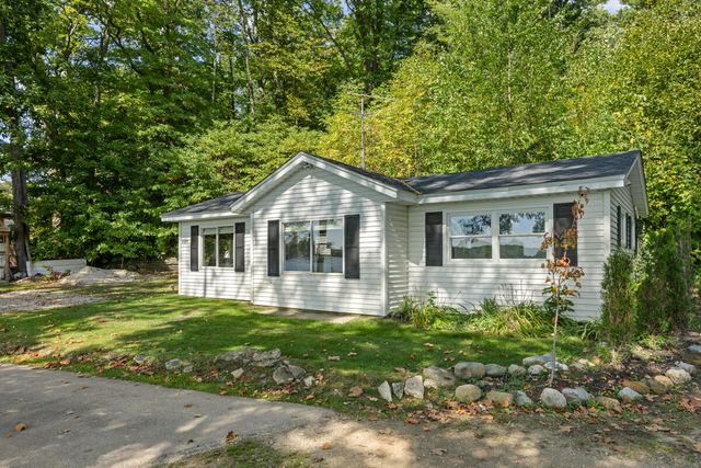 2529 Miner Lake Drive, Allegan, MI 49010