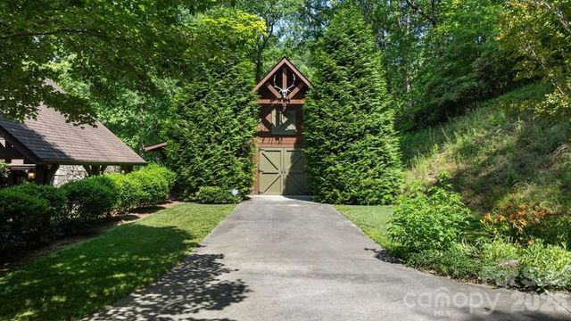 188 Black Rock Ranch Road, Sylva, NC 28779