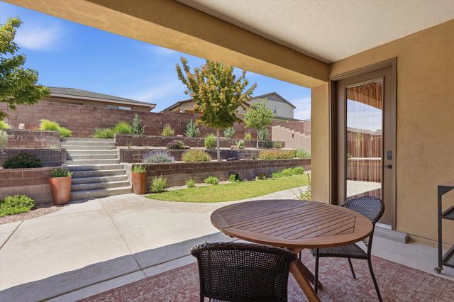 5417 Redtop Street NE, Rio Rancho, NM 87144