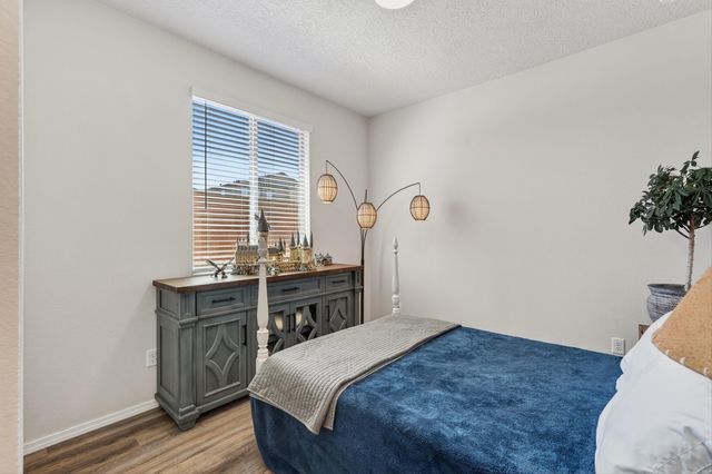 5417 Redtop Street NE, Rio Rancho, NM 87144