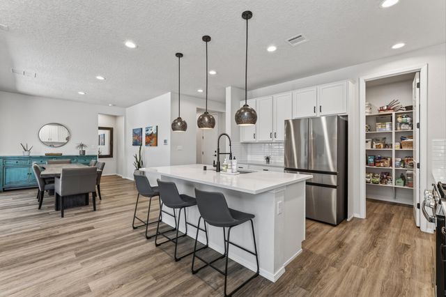 5417 Redtop Street NE, Rio Rancho, NM 87144