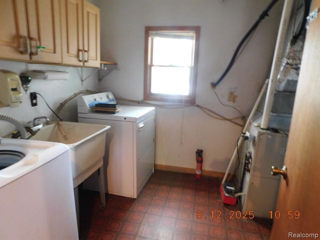 207 Garden Lane, Fowlerville, MI 48836