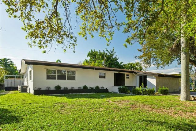 19340 NE 19 Avenue, North Miami Beach, FL 33179