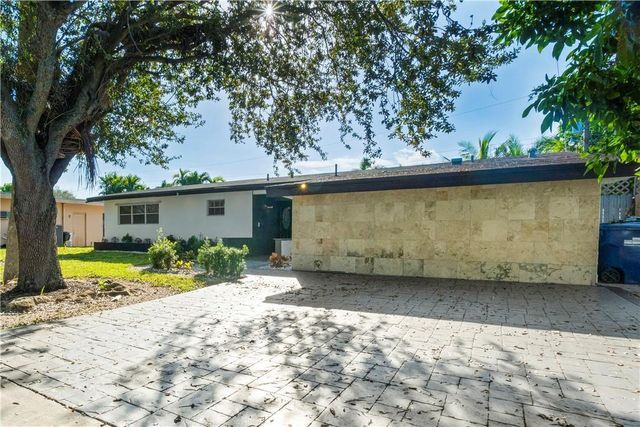 19340 NE 19 Avenue, North Miami Beach, FL 33179