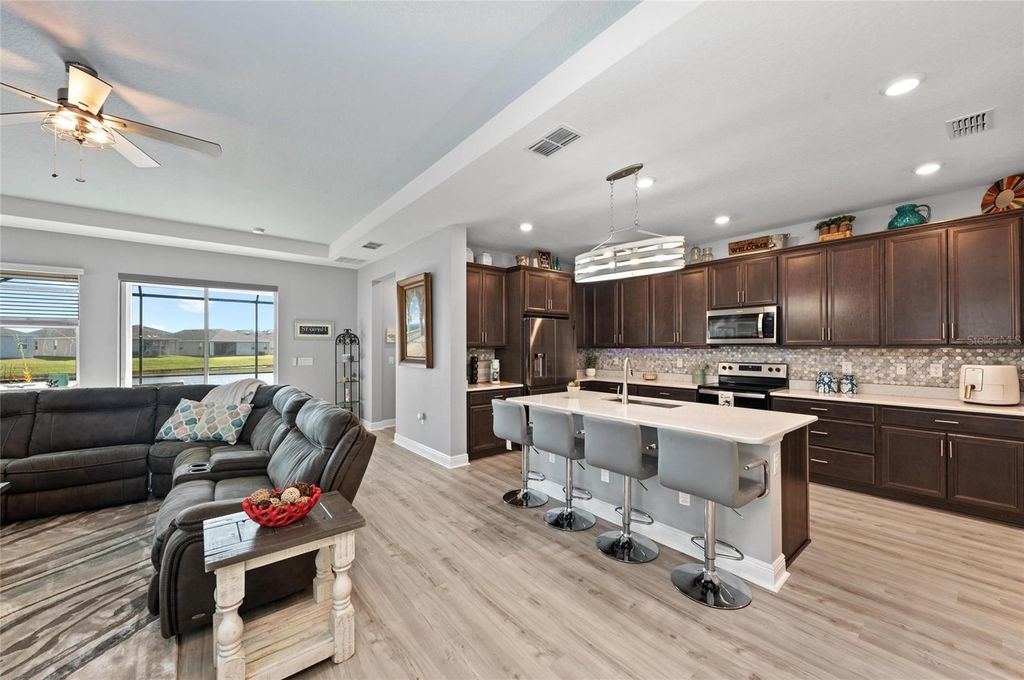 Image 26 of property listing at 14238 59TH CIRCLE E, Bradenton, FL 34211