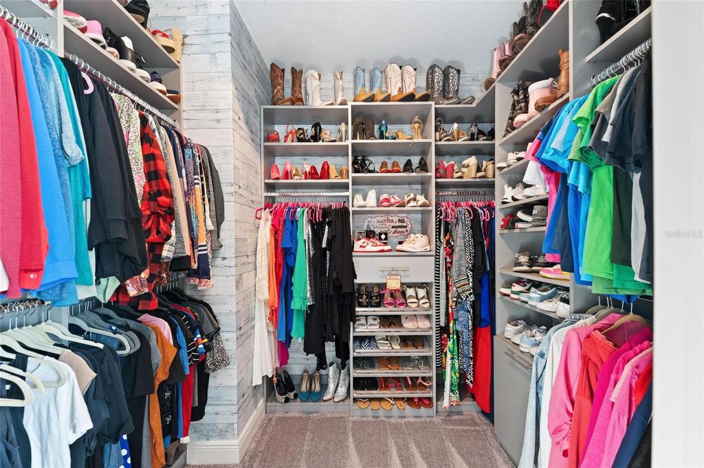 Image 35 of property listing at 14238 59TH CIRCLE E, Bradenton, FL 34211