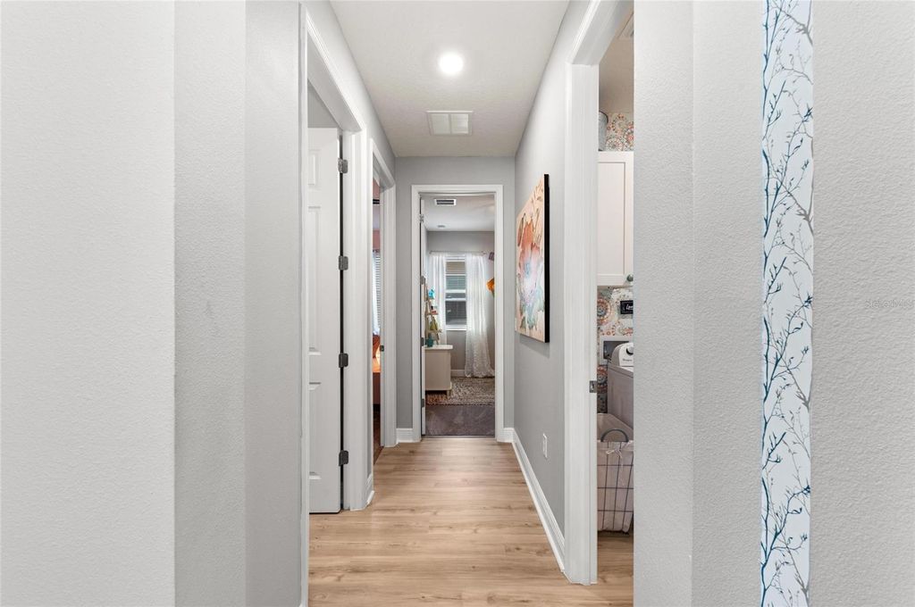 Image 43 of property listing at 14238 59TH CIRCLE E, Bradenton, FL 34211