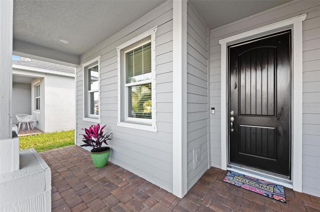 Image 10 of property listing at 14238 59TH CIRCLE E, Bradenton, FL 34211