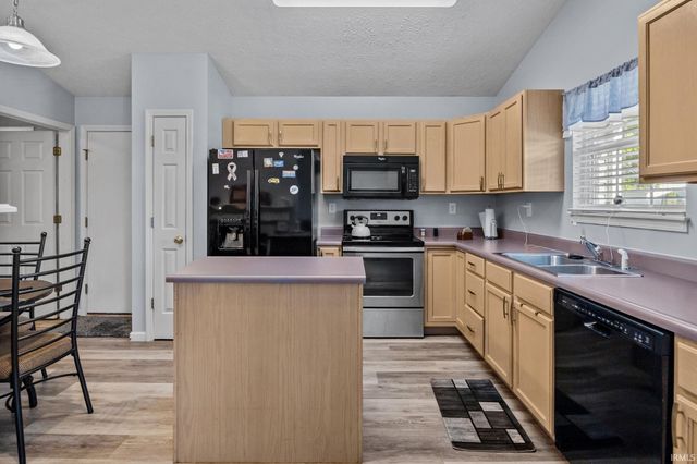 2213 Winterset Drive, Lafayette, IN 47909