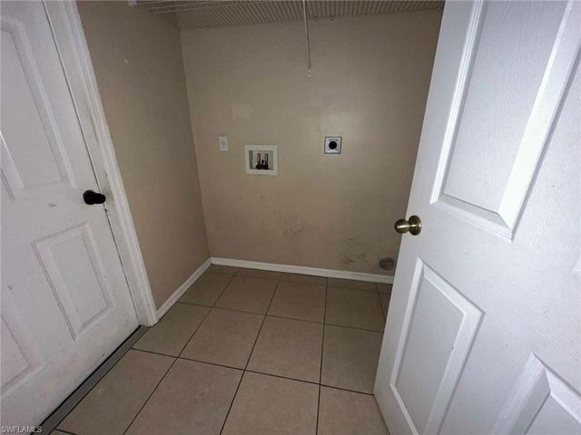 2701 NW 4th TER, Cape Coral, FL 33993