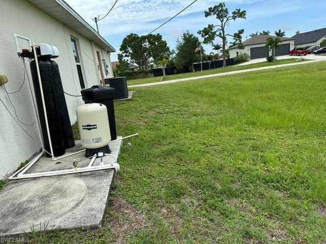 2701 NW 4th TER, Cape Coral, FL 33993