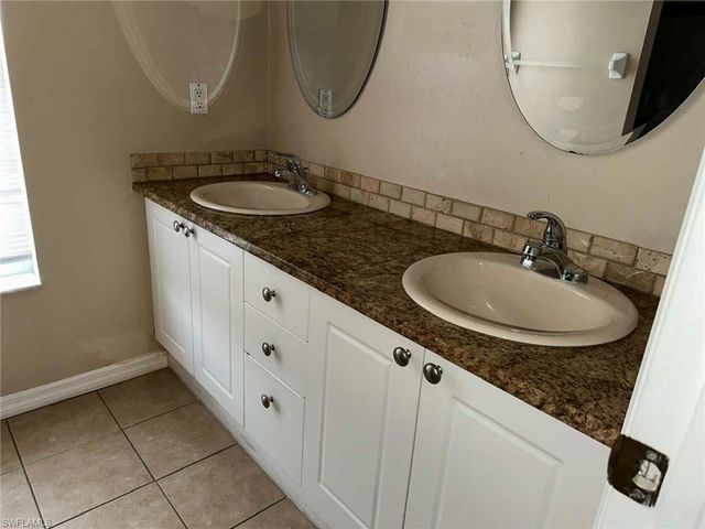 2701 NW 4th TER, Cape Coral, FL 33993
