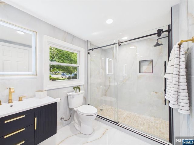 222 Teaneck Road, Ridgefield Park, NJ 07660