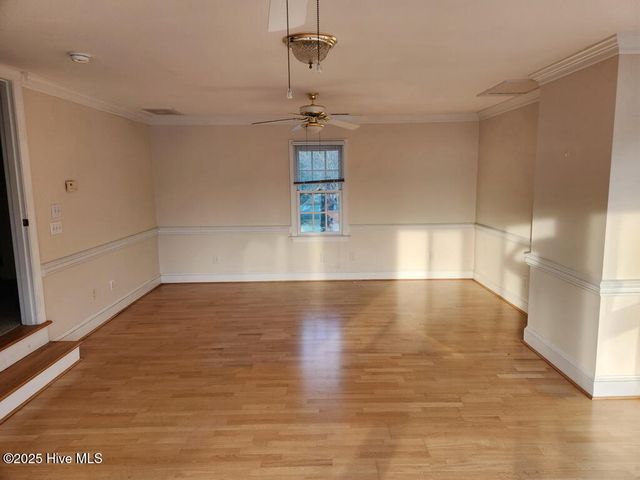 109 Foxcroft Lane, Winterville, NC 28590