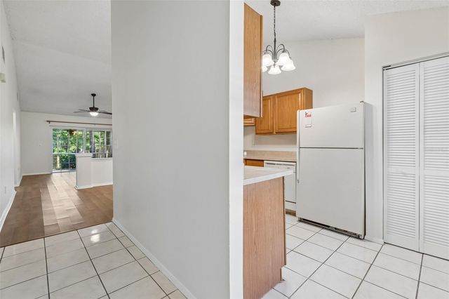 3410 LAUREL DALE DRIVE, Tampa, FL 33618