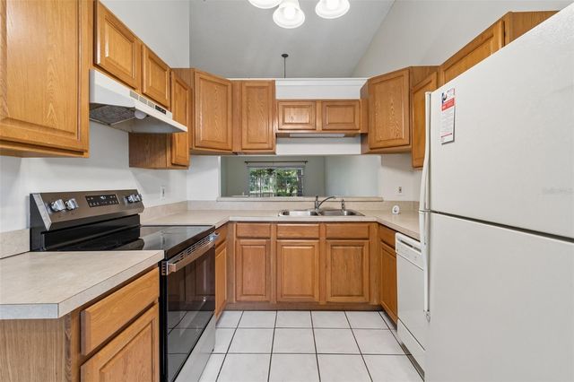 3410 LAUREL DALE DRIVE, Tampa, FL 33618