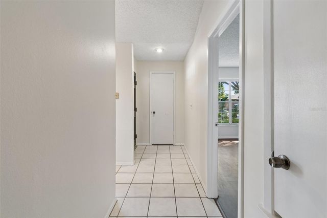 3410 LAUREL DALE DRIVE, Tampa, FL 33618