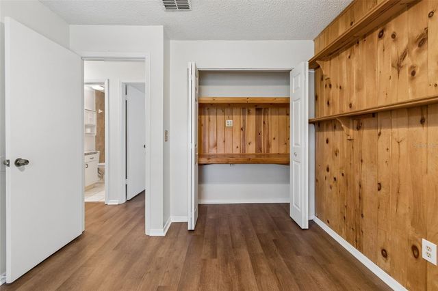 3410 LAUREL DALE DRIVE, Tampa, FL 33618