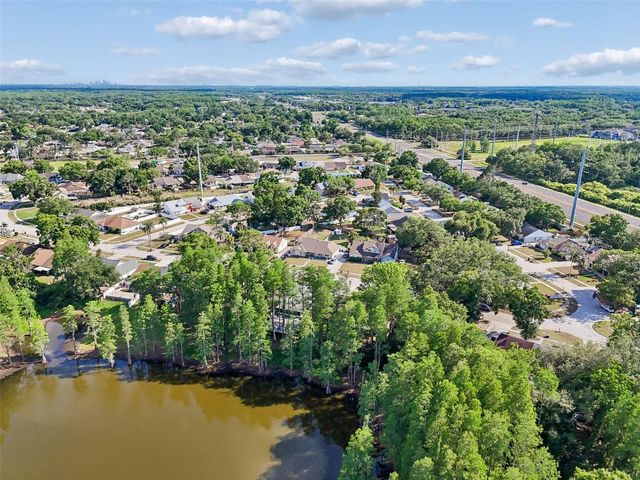 3410 LAUREL DALE DRIVE, Tampa, FL 33618