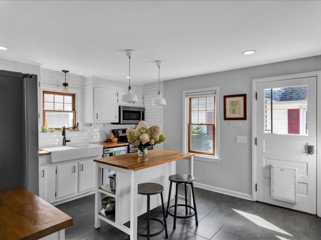 7 Roland Court, Winooski, VT 05404