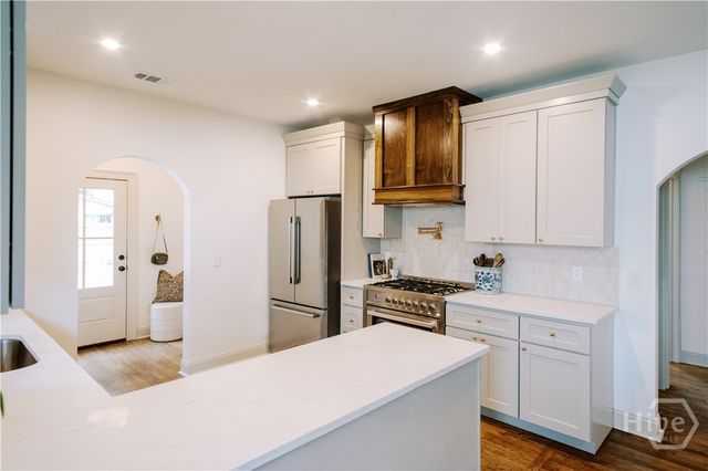 1214 E Duffy Street, Savannah, GA 31404