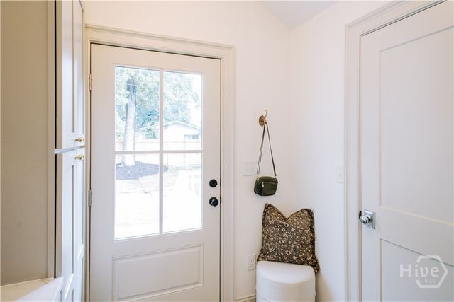 1214 E Duffy Street, Savannah, GA 31404