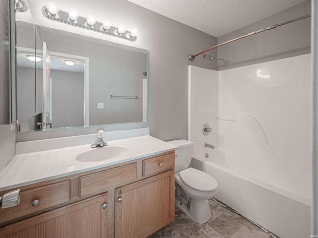 3101 N Stockwell Road, Evansville, IN 47715