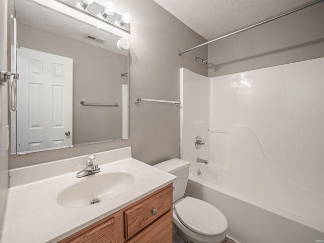 3101 N Stockwell Road, Evansville, IN 47715