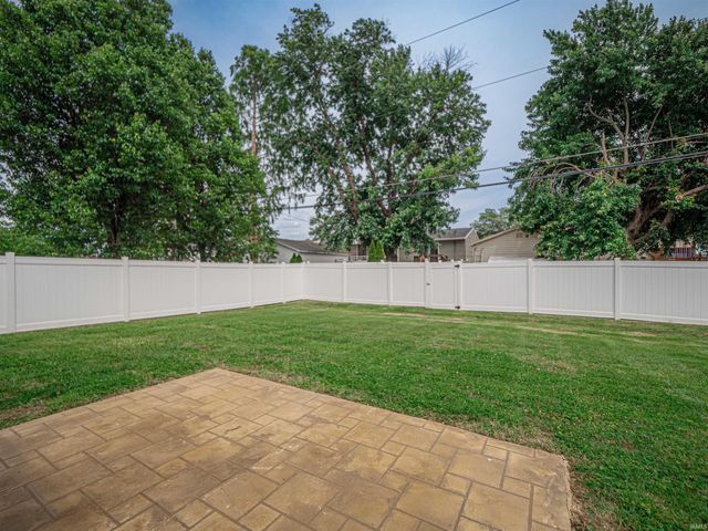 3101 N Stockwell Road, Evansville, IN 47715