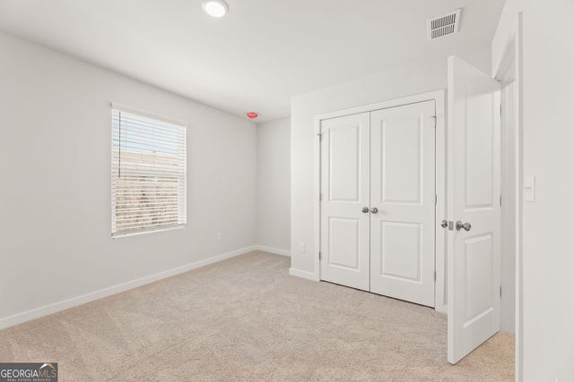 8055 Dickens Drive, Fairburn, GA 30213