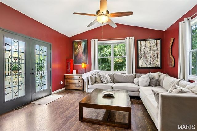 9965 Shiloh Dr, Hillsboro, MO 63050