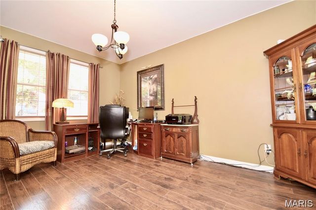 9965 Shiloh Dr, Hillsboro, MO 63050