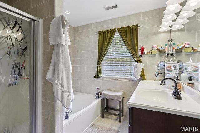 9965 Shiloh Dr, Hillsboro, MO 63050