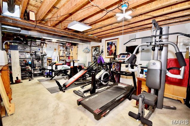 9965 Shiloh Dr, Hillsboro, MO 63050