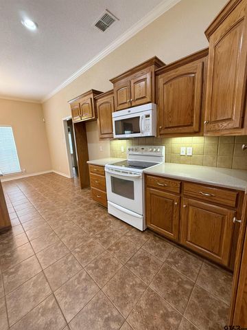 331 County Road 2258, Mineola, TX 75773