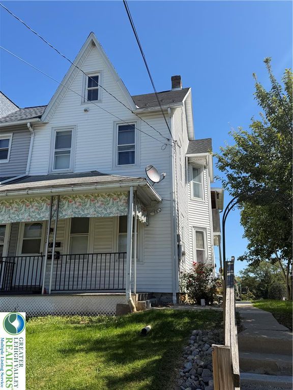 112 North Whitfield Street 2nd Floor, Nazareth Boro, PA 18064