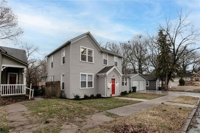 1427 6th Avenue, Leavenworth, KS 66048