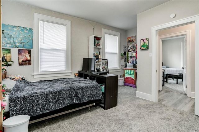 1427 6th Avenue, Leavenworth, KS 66048